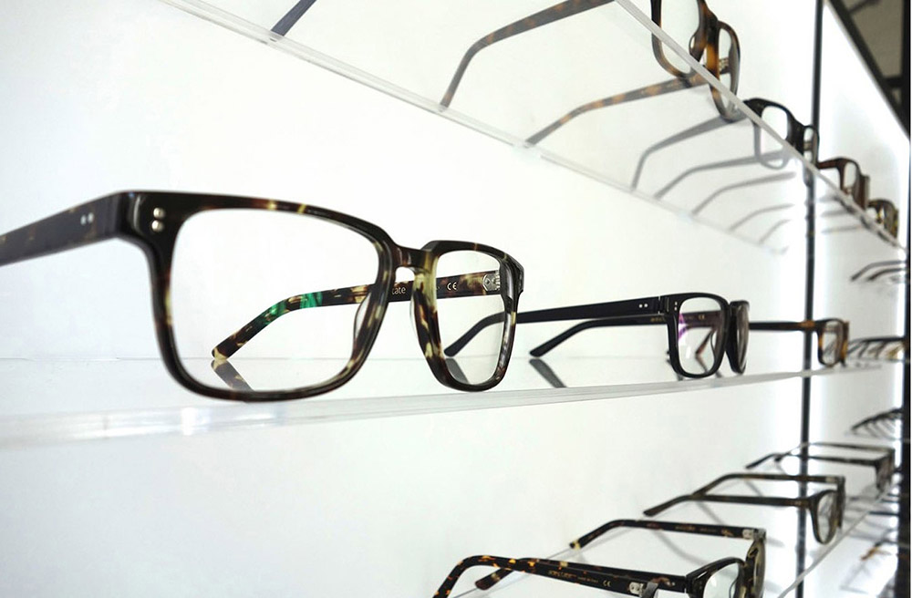 On-Site Laboratory for Eyeglasses